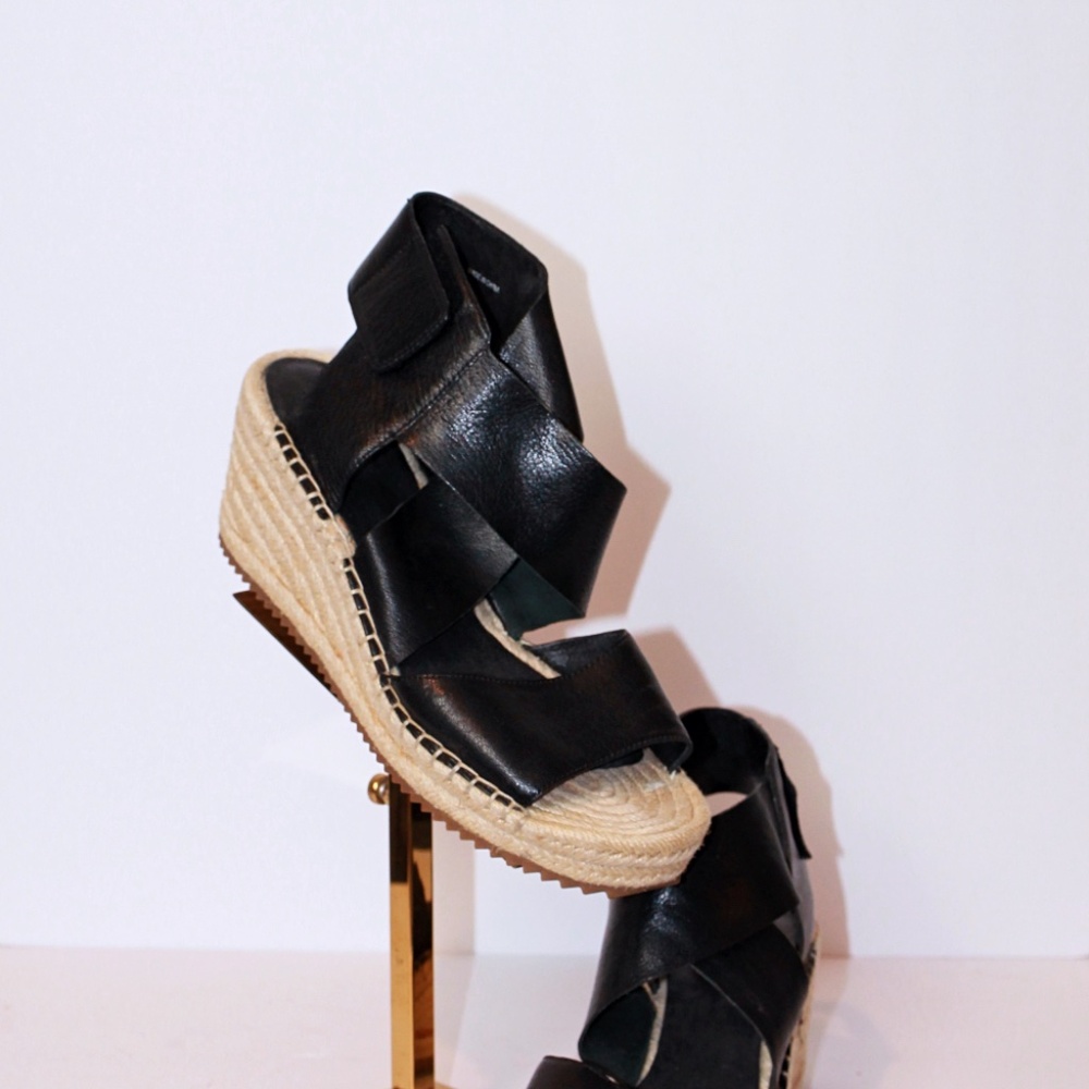 Eileen Fisher Women's Willow Espadrille Wedge Sandal Size (8)